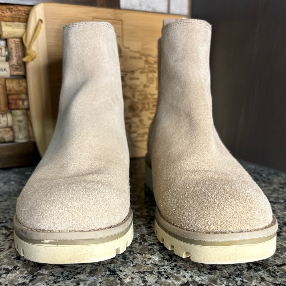 Crown Vintage Tipryn Cream Suede Chelsea Boots Size 7 1/2 - Picture 3 of 15
